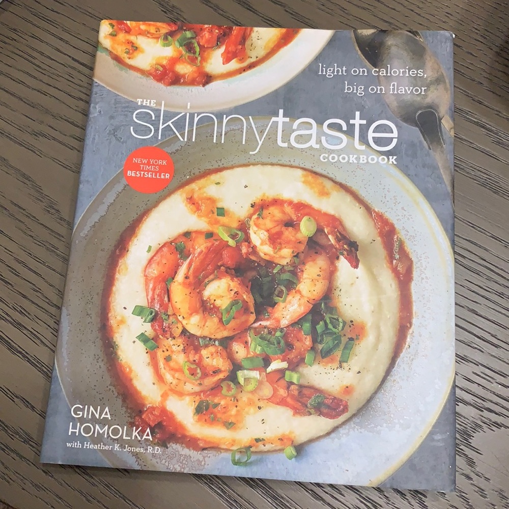SkinnyTaste cookbook by Gina Homolka